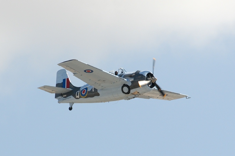 F6F Hellcat in flight at Miramar air show-02 10-12-07