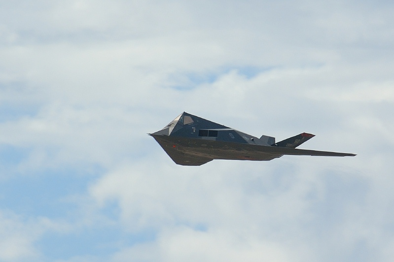 F117 in flight at Miramar air show-1 10-13-06