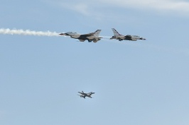 Air Force Thunderbird F16s in flight at Miramar air show-112 10-12-07