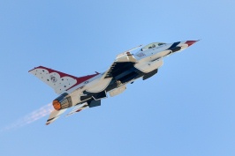 Air Force Thunderbird F16 in flight at Miramar air show-06 10-12-07