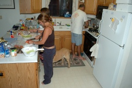 Shannon Kelly Calla Steve in kitchen of Serene Lakes cabin-01 7-30-07