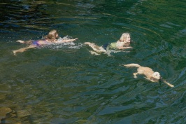 Kady LC Calla swimming in Long Lake near Serene Lakes-02 7-29-07