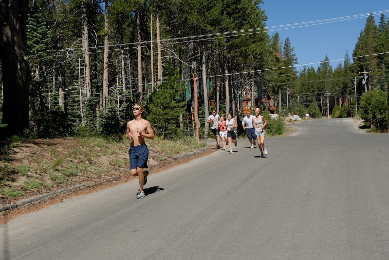 Kids running family trathalon at Serene Lakes-01 7-29-07