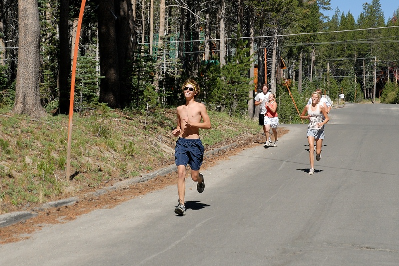 Kids running family trathalon at Serene Lakes-03 7-29-07