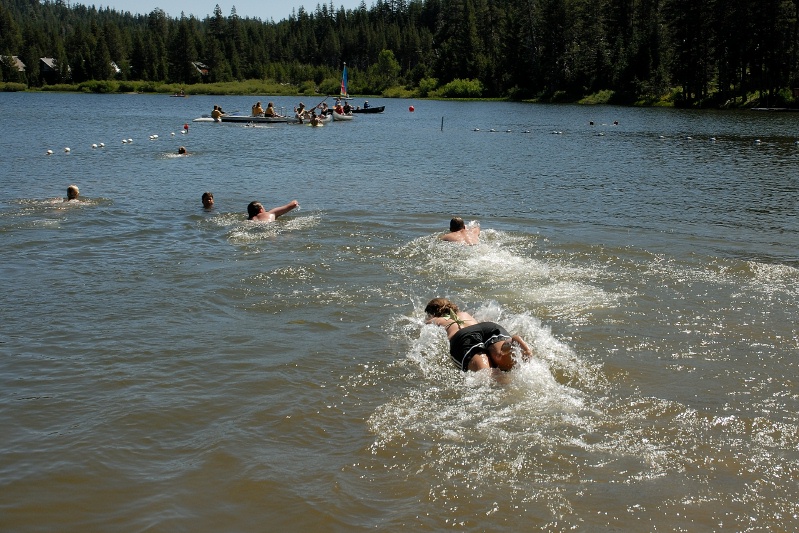 Kids swimming in family triathalon at Serene Lakes-01 7-29-07