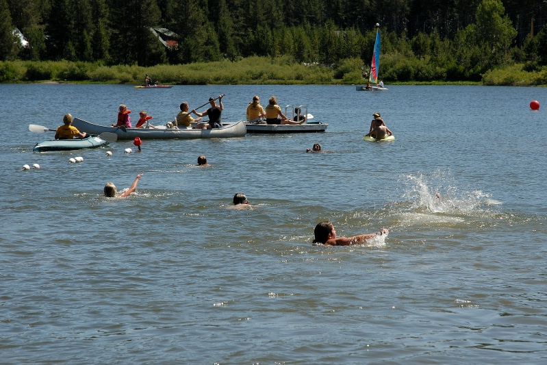 Kids swimming in family triathalon at Serene Lakes-05 7-29-07