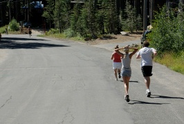 Shannon Haley BDL running in family trathalon at Serene Lakes-02 7-29-07