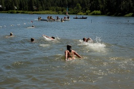 Kids swimming in family triathalon at Serene Lakes-03 7-29-07