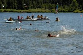 Kids swimming in family triathalon at Serene Lakes-05 7-29-07