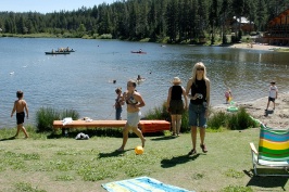 Tammy watching Shannon finish swim part of family triathalon at Serene Lakes 7-29-07