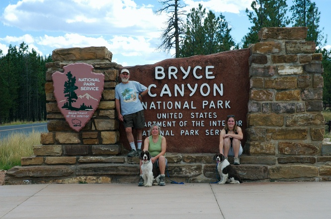 GO-GL LC Sky Jasmine AML at Bryce Canyon park sign UT 9-1-05