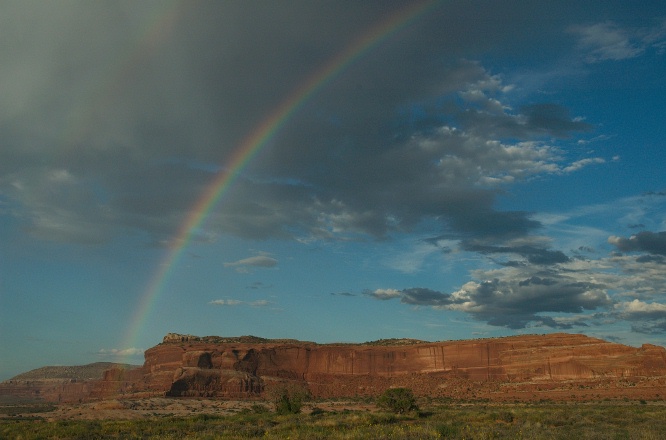 QDK-Rainbow over red rock formation in Dead Horse area of UT-5 9-2-05