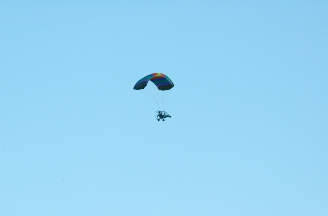 QEP-Powered paraglider near Dead Horse Pt UT-1 9-3-05