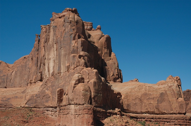 QGD-Rock tower formation at Arches Park UT 9-3-05