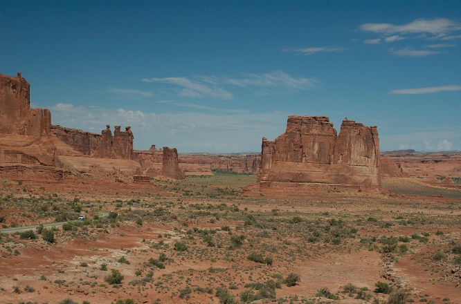 QGM-Three gossips & Courthouse Tower at Arches Park UT 9-3-05