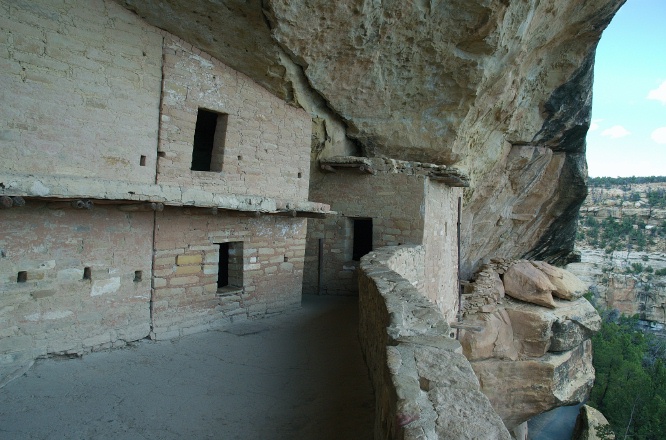 QLW-Dwellings at Balcony House ruin at Mesa Verde CO-1 9-4-05