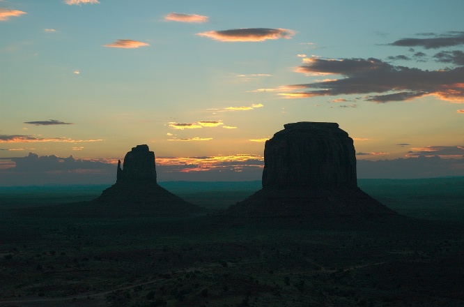 QMY-Predawn at Monument Valley-9 9-5-05