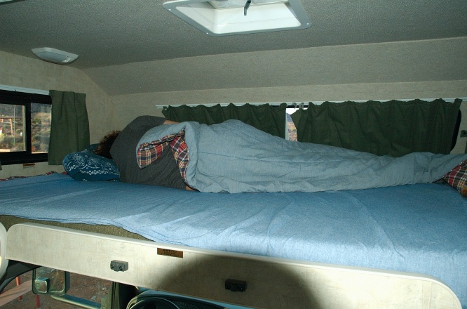 QNU-BDL asleep in RV at Monument Valley 9-5-05
