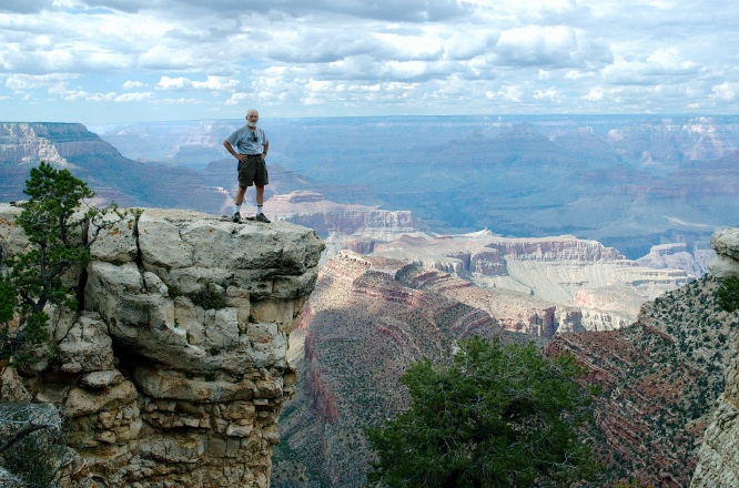 QQA-GL standing on rim of Grand Canyon AZ-3 9-5-05
