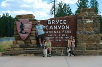 GO-GL LC Sky Jasmine AML at Bryce Canyon park sign UT 9-1-05