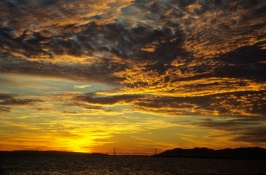 Sunset skies over the bay from Berkeley 11-83