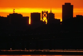 SF skyline silhouette from Emeryville 12-85