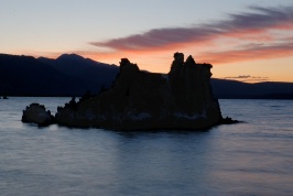 Tufa formation at sunset at Mono Lake-07 6-7-07