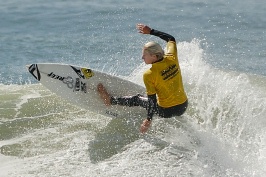 Surfer in contest at Oceanside-162-2 10-21-07