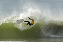 Surfer in contest at Oceanside-131 10-21-07